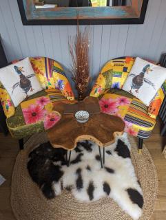 Rusty Duck Retreat Shepherds Hut - 3