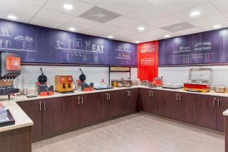 Hampton Inn Mebane - 7