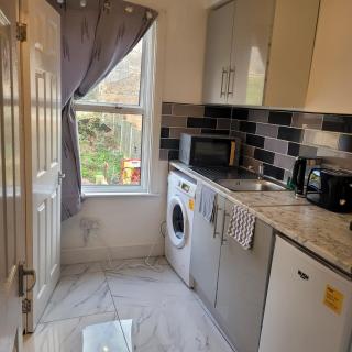 Greenwich City - 1 Bed Apartment - 5