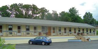 Budget Host Inn - New Berlinville - 0
