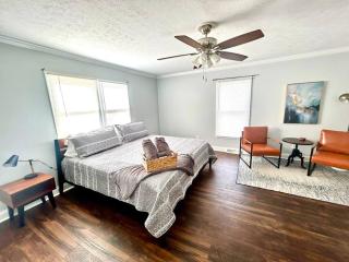 Downtown Charm, 3 Bdr, Near Rest and Bars - Winston-Salem - 9