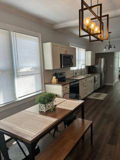 Downtown Charm, 3 Bdr, Near Rest and Bars - Winston-Salem - 7