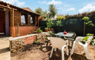 Awesome Home In Prunete With Wifi - Prunete - 2