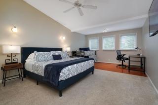 Lux Townhouse, Walk to All, Sleeps 6 Adults - Louisville - 7
