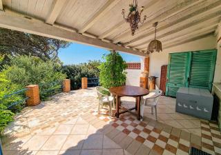 LaureLiving Holiday Home Villino Marinella - 4