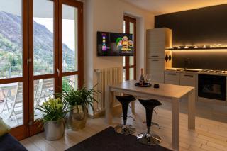 Vista Dolce Isola _ Lakeview Pool, Terrace & Garden apartment - 4