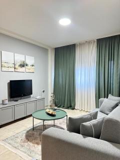 Pazari i Ri: Central Cozy Stay - 0