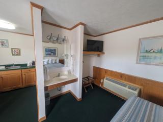 Auburn Inn Motel - - 5