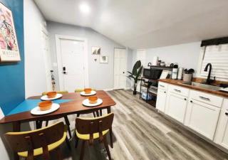 Attic Retreat 5 minutes from West Side Market - Cleveland - 3