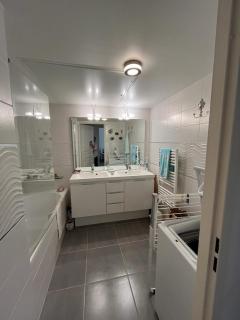 Charmant F3 vue mer avec piscine - Bandol - 3