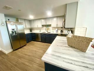 Nautilus Unit 2307 - 4