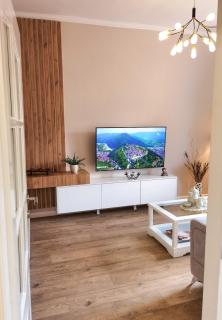 Joni & Joy Center Apartment - Berat - 9