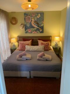 Romantisch Wellness Appartement met privé Hottub Sauna Gamesroom - Den Ham - 5