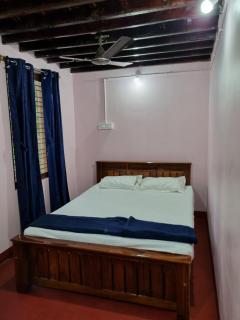Farm Stay near Gokarna beach Bhavikodla with AC and Kitchen - Gokarn - 4