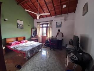 The Robin Hill House - Katugastota - 1