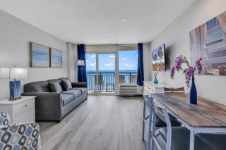 Boardwalk Resort: Ocean Breeze Retreat - Myrtle Beach - 0