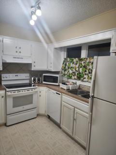 Cozy bungalow - Calgary - 6