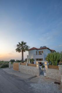 Serenity Garden Retreat - Prinés - 9