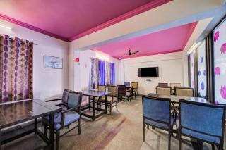 Hotel O JNTU college Near LULU mall, KPHB Colony. - Kukatpally - 4