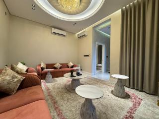 شقة غرفة وصالة وجلسة خارجية بالعارض ٨ - 3