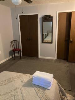Lake House Cabin Two bedrooms - Hawthorne - 7