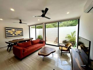 Heavenly new townhouse w/jacuzzi near the beach - 1