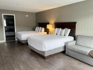 Georgian Lakeside Resort - Lake George - 1