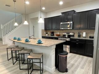 Right Next Door to Disney at Windsor at Westside! - Kissimmee - 8
