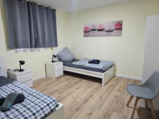 Work and Stay IaM ,3 Schlafzimmer 6 betten 90 qm neu modernisiert - 2