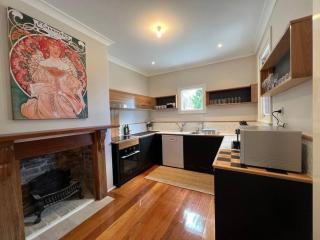 The Bank House - Mount Victoria - 3