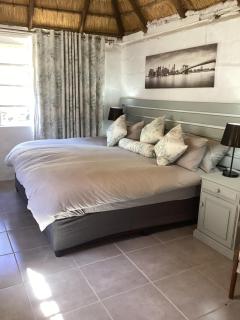 Rosewood Cottage Apartment - Himeville - 0