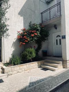 Apartments with a parking space Srima - Vodice, Vodice - 22994 - Vodice - 3