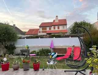 Petit paradis accueillant piscine proche CNFDI Chambre privée - Brunoy - 1