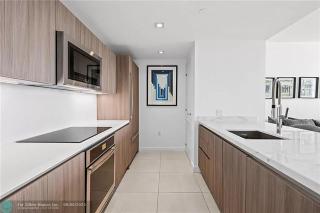 The Glamour of Upscale Downtown Ft. Lauderdale - Fort Lauderdale - 7