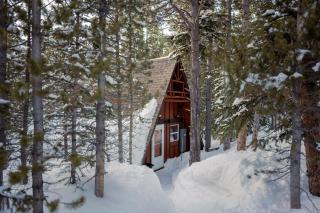 A-Frame Cabin - Mountain Views, Deck, Pet Friendly - 7