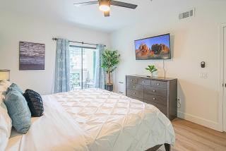 Work & Relax ,Pool Access & Dedicated Workspace N248 - 2