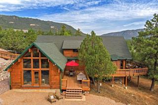 Faraway Lodge - Pine - 9