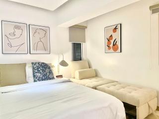 Thompson Suites Fort Victoria Tower BGC Loft Type 1BR - Manila - 8