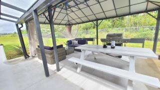 Air Conditioned! Paradise Park Brand new 2-bedroom Suite - 3