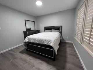 Entire 3 BR & 2 BA house for business and family - Modesto - 7