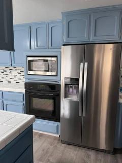 Entire 3 BR & 2 BA house for business and family - 3