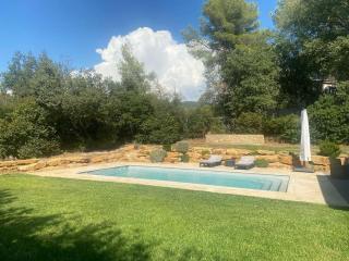 Magnifique Villa Le Sud Climatisée à 10 mn des Plages avec Piscine pour 6 Personnes Classée 4 Etoiles à Le Beausset - Le Beausset - 9