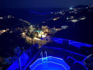 Golden View Suites - Agia Pelagia - 1