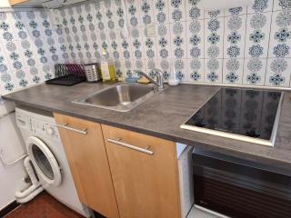 Chic Parisian Studio Retreat Bright Spacious and Secure Parking - París - 2