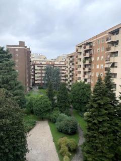 Green House - 20 min from Milan center, Free Wifi and Private Parking - Milaan - 2