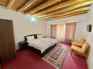 Sumrolee Guest House - Leh - 2