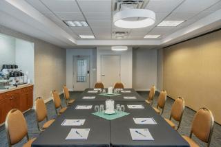 Holiday Inn Express & Suites Medicine Hat by IHG - Medicine Hat - 0