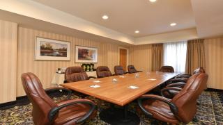 Staybridge Suites - Calgary Airport by IHG - Calgary - 2