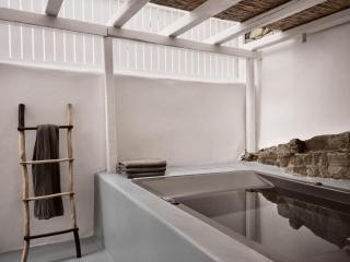 Boho Private Luxury Suites - 2