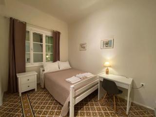 Central Apartment with Private Rooftop Terrace - Heraklio - 2